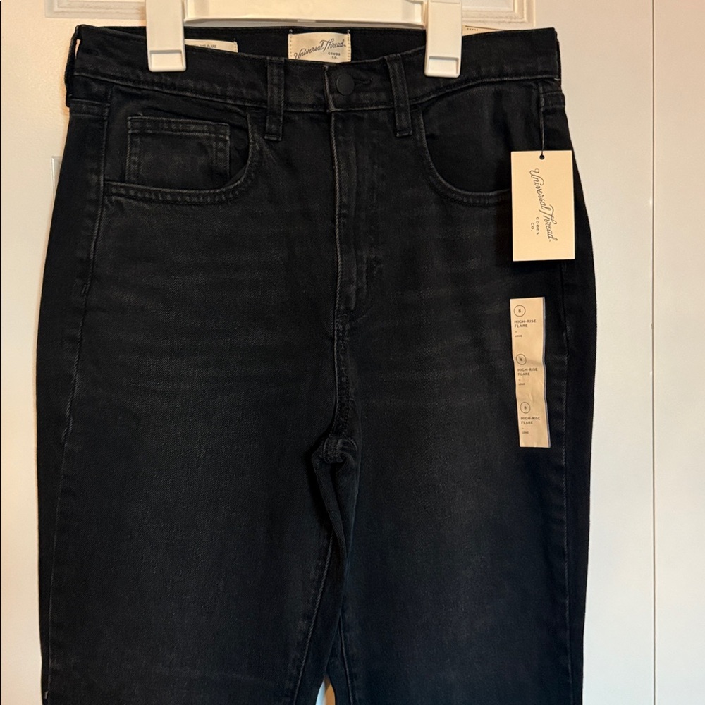 Universal Thread High Rise- Flared Jeans - Picture 4 of 8